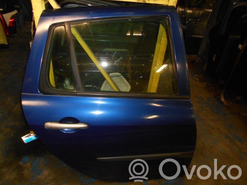 Renault Clio III Puerta trasera 