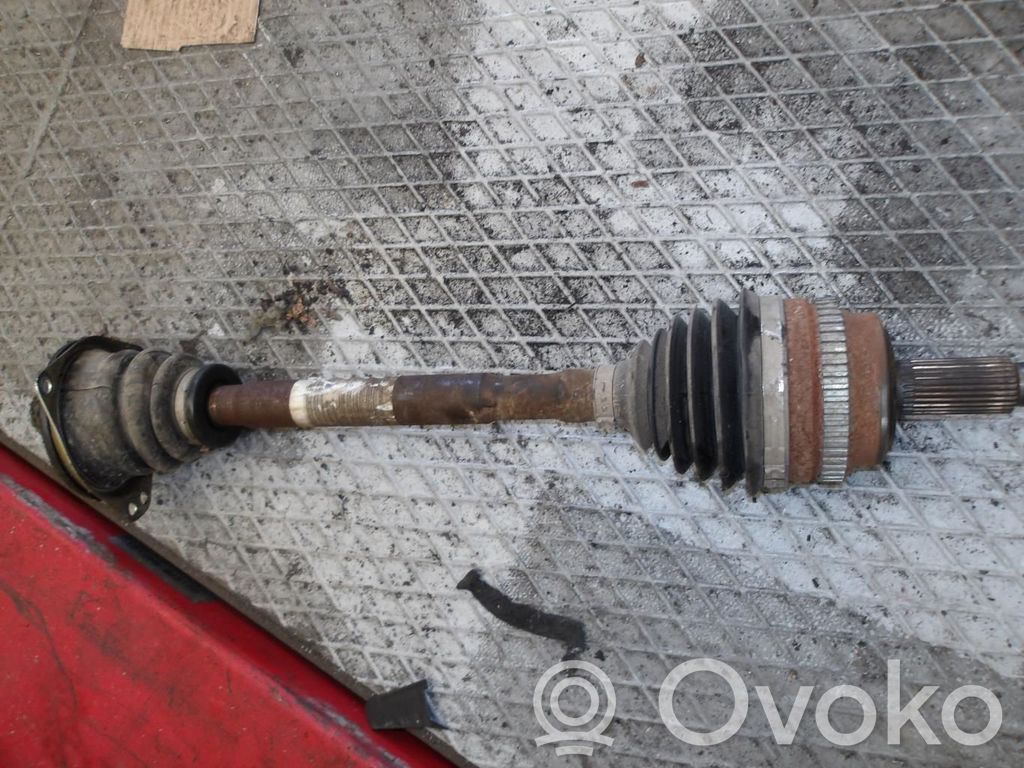 Eje de transmisión delantero   8200485576