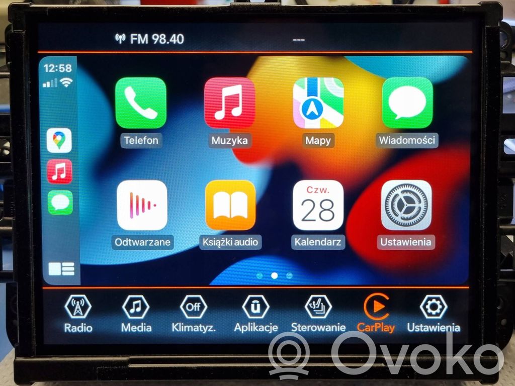 Jeep Cherokee KL Panel / Radioodtwarzacz CD/DVD/GPS 