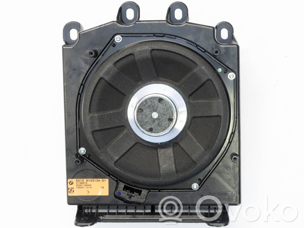 BMW 5 E60 E61 Subwoofer 