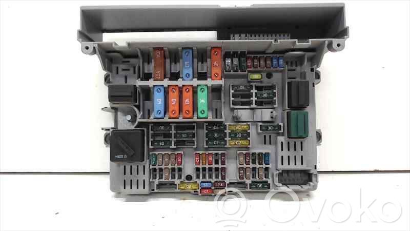 BMW 3 E92 E93 Fuse module 