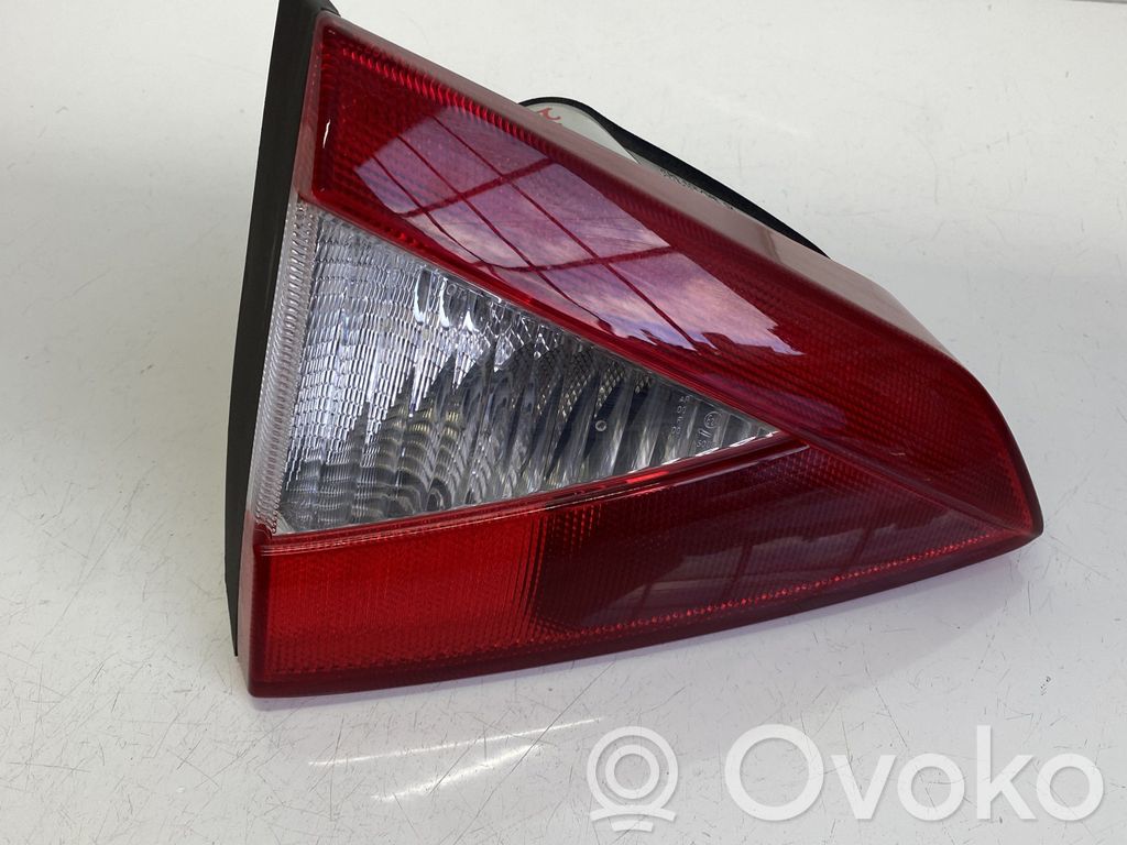 Maserati GranTurismo Lampy tylnej klapy bagażnika 