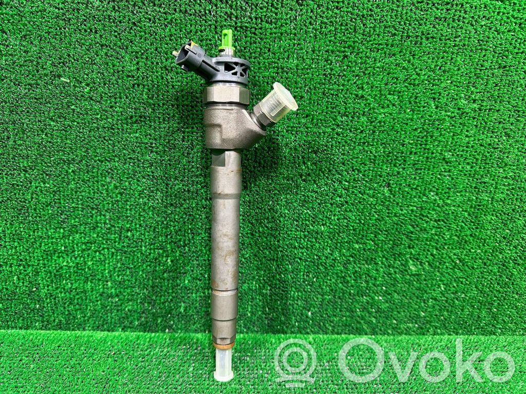 Opel Vivaro Inyector de combustible 