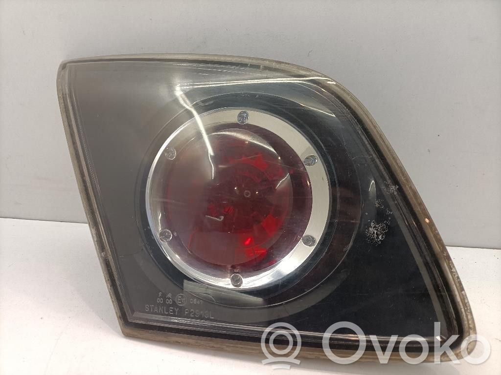 Mazda 3 I Lampy tylnej klapy bagażnika 