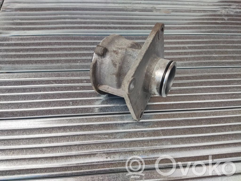 BMW 5 G30 G31 G38 Engine mounting bracket 