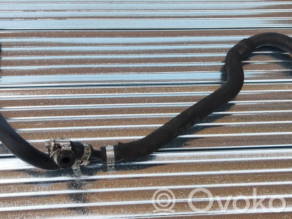 BMW 5 G30 G31 G38 Engine coolant pipe/hose 