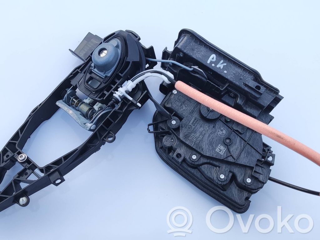 BMW 5 G30 G31 G38 Zamek drzwi przednich 