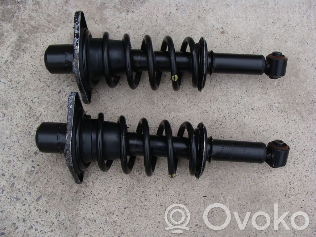 Volkswagen PASSAT B5.5 Amortyzator osi tylnej ze sprężyną 