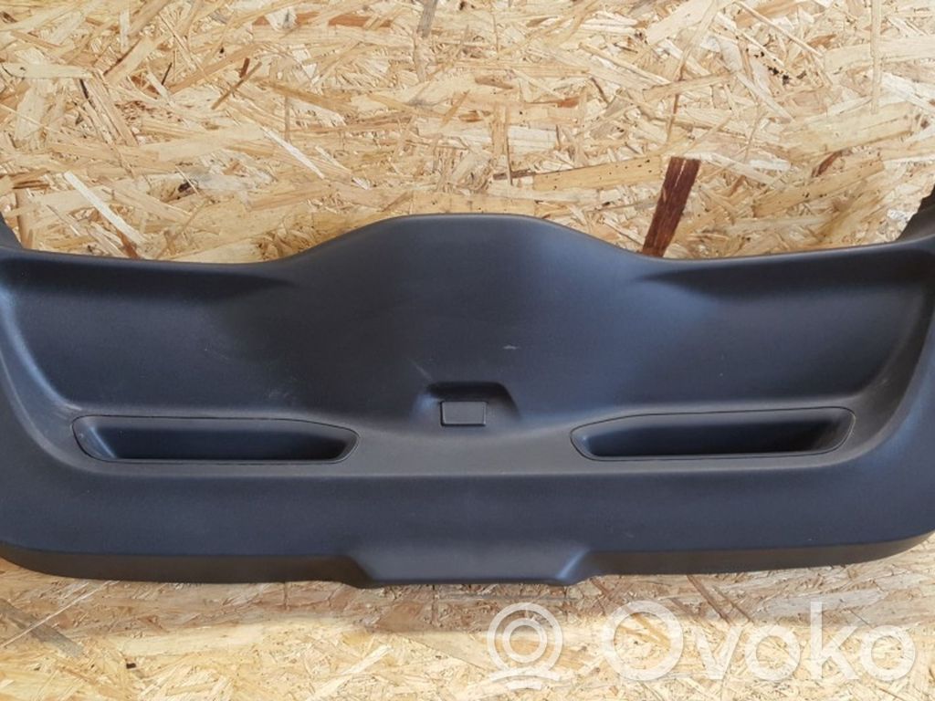 Volvo V40 Tailgate/boot lid cover trim 