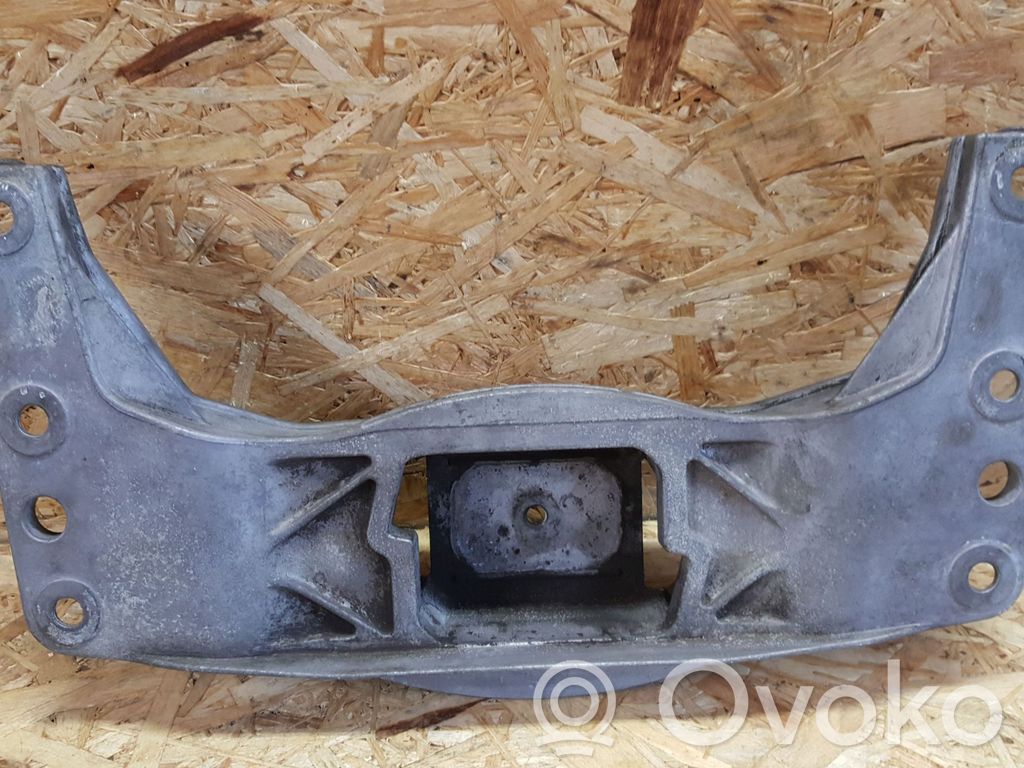 BMW 5 E60 E61 Gearbox mounting bracket 