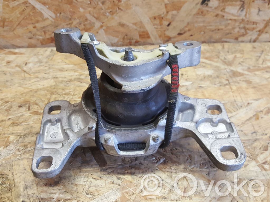 Volvo V40 Dzinēja spilvens 