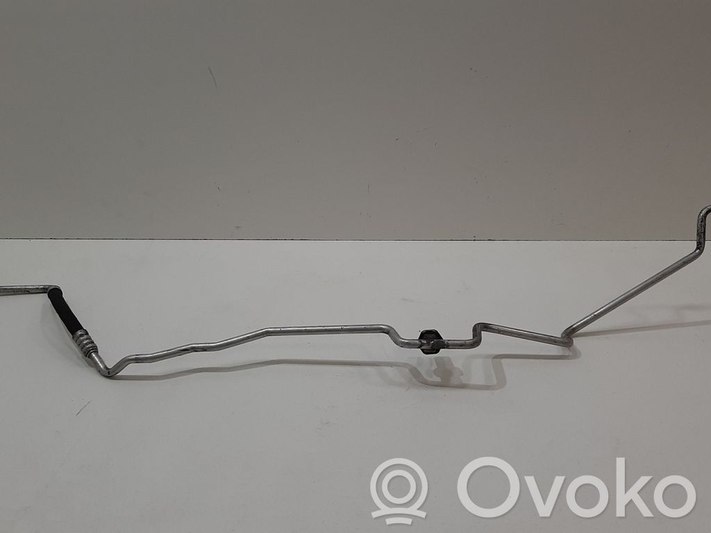 BMW 5 E60 E61 Ilmastointilaitteen putki (A/C) 