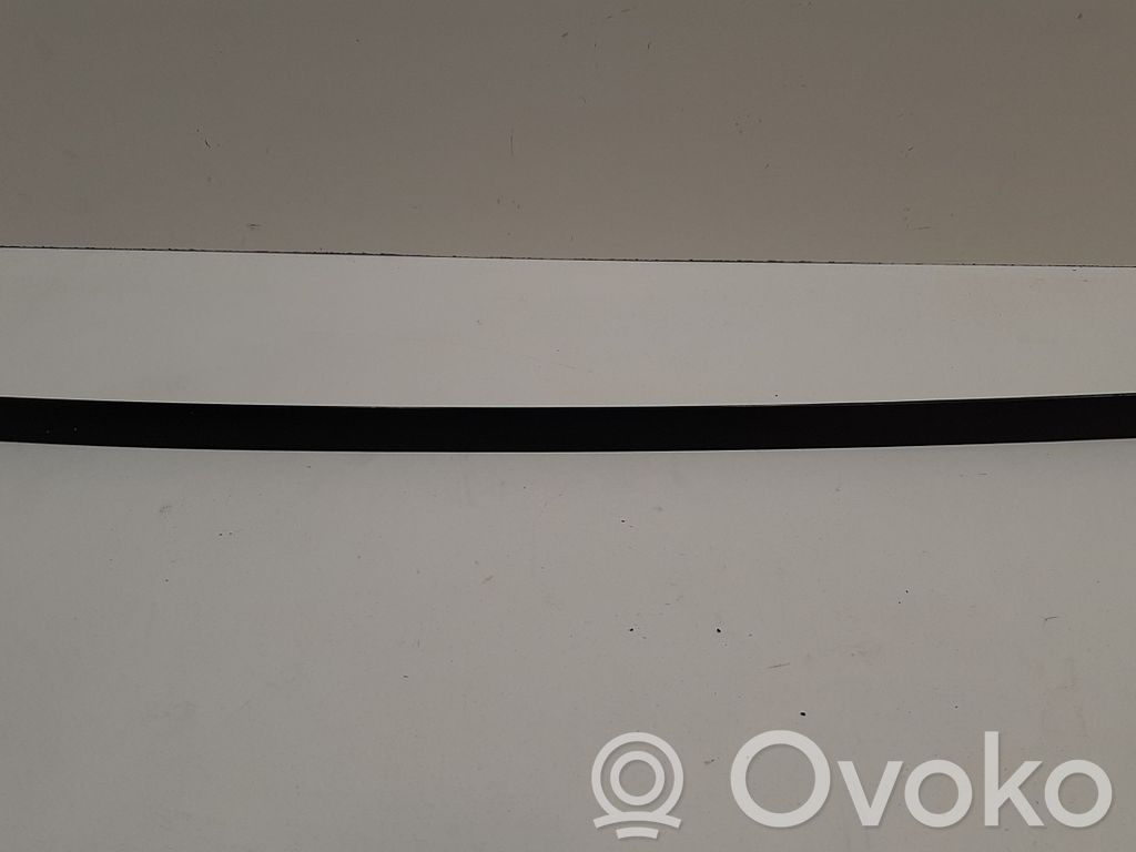 BMW 5 E60 E61 Priekinio stiklo apdaila 