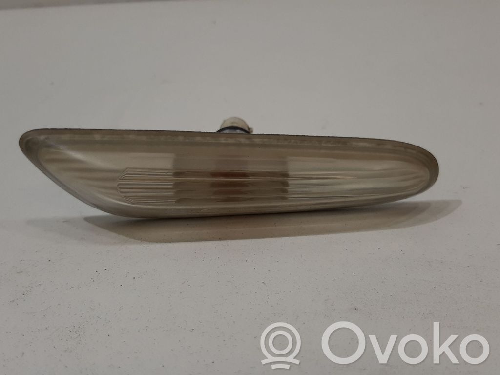 BMW 5 E60 E61 Sparno posūkio žibintas 