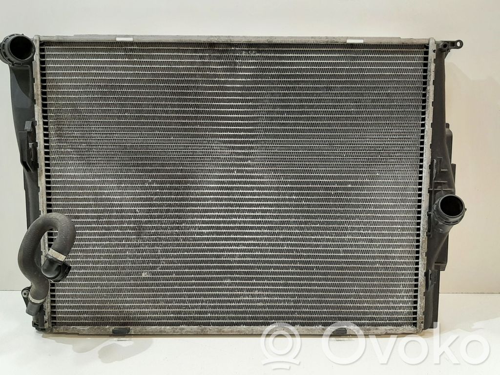 BMW 3 E90 E91 Aušinimo skysčio radiatorius 