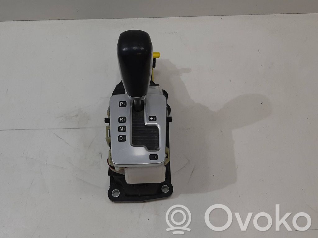 Volvo V70 Lewarek zmiany biegów / górny 