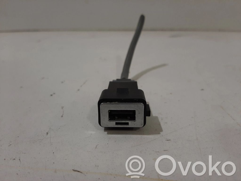 Volvo S60 Enchufe conector USB 