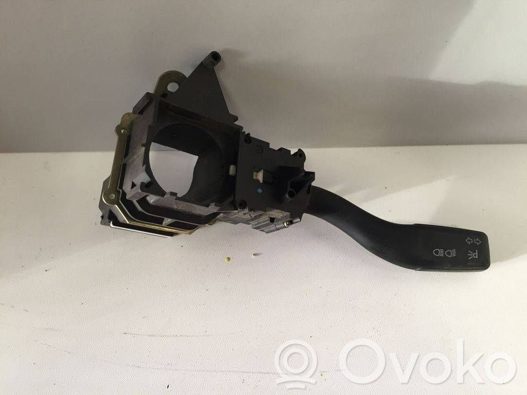 Audi A4 S4 B6 8E 8H Indicator stalk 