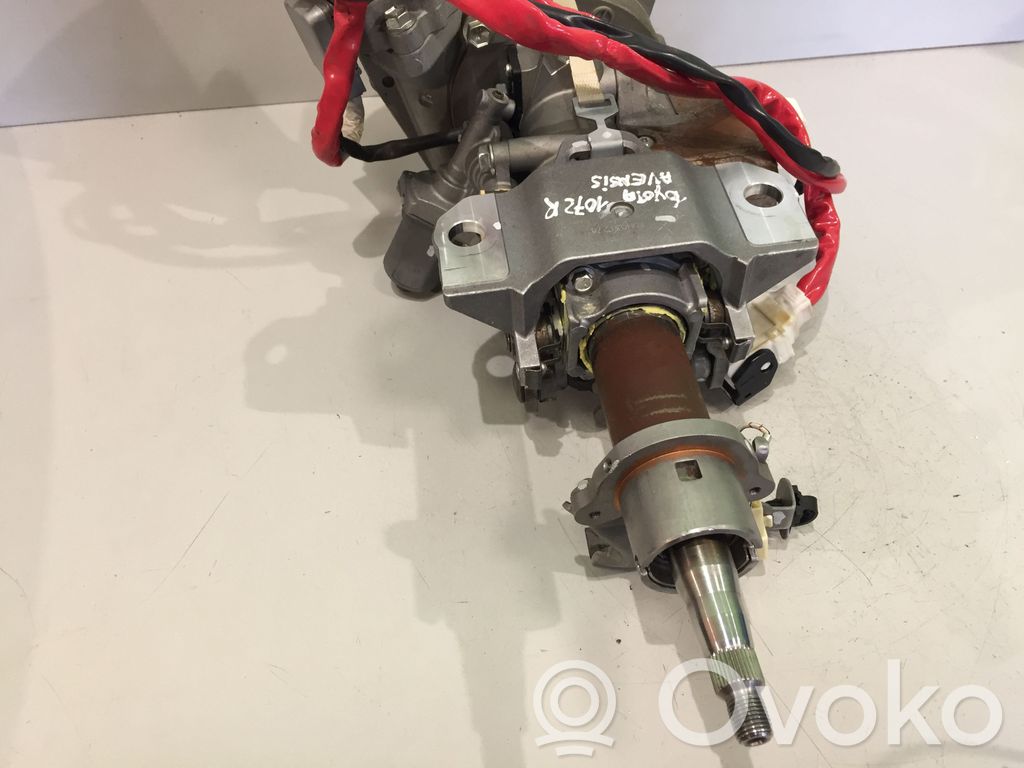 Toyota Avensis T270 Pompa wspomaganie układu kierowniczego 