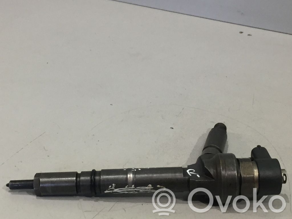 Inyector de combustible   0445110082