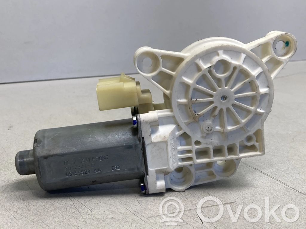 Chrysler Sebring (JS) Silnik regulatora szyby drzwi przednich 