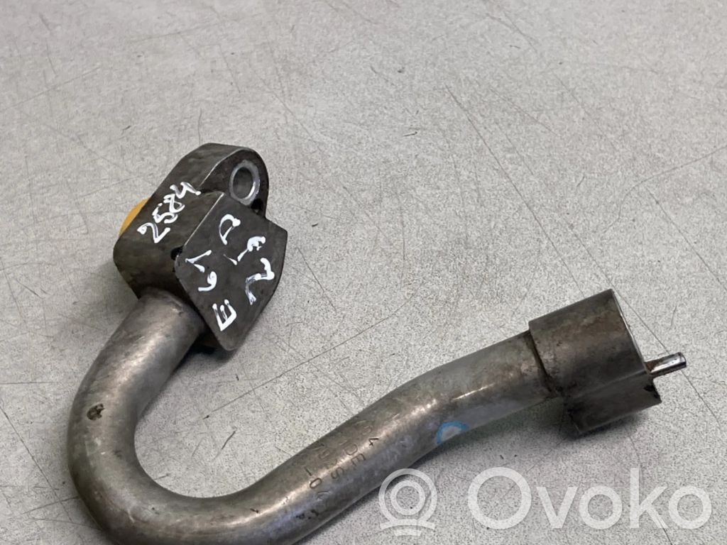 BMW 5 E60 E61 Ilmastointilaitteen putki (A/C) 