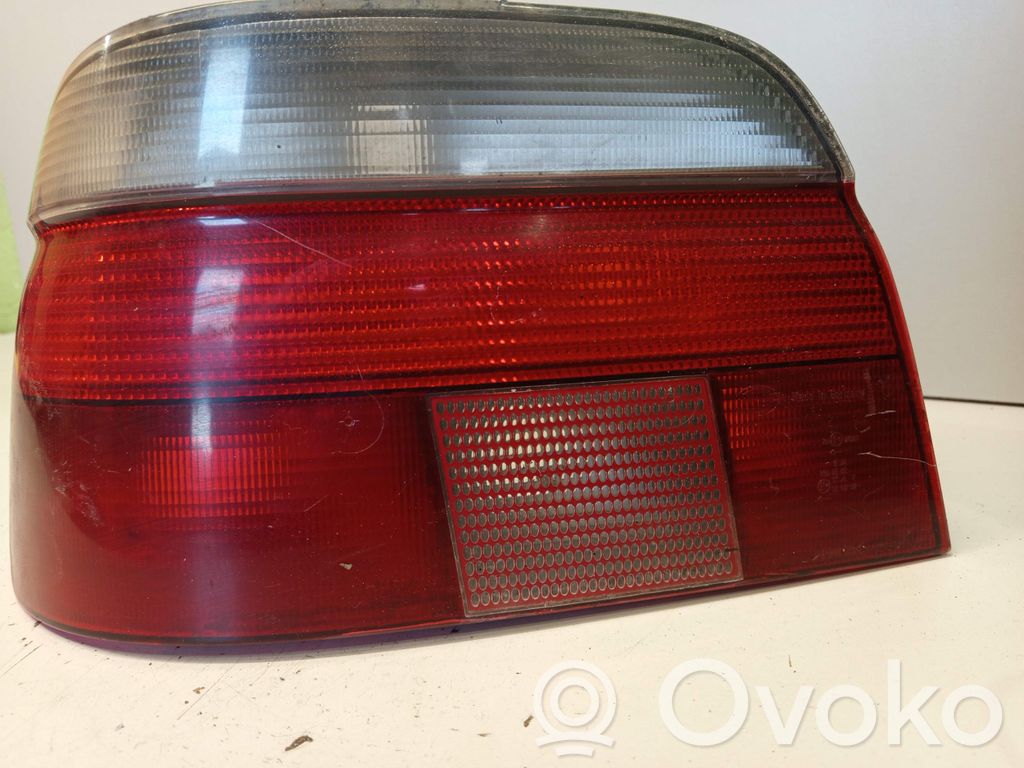 Rear/tail lights   9496297