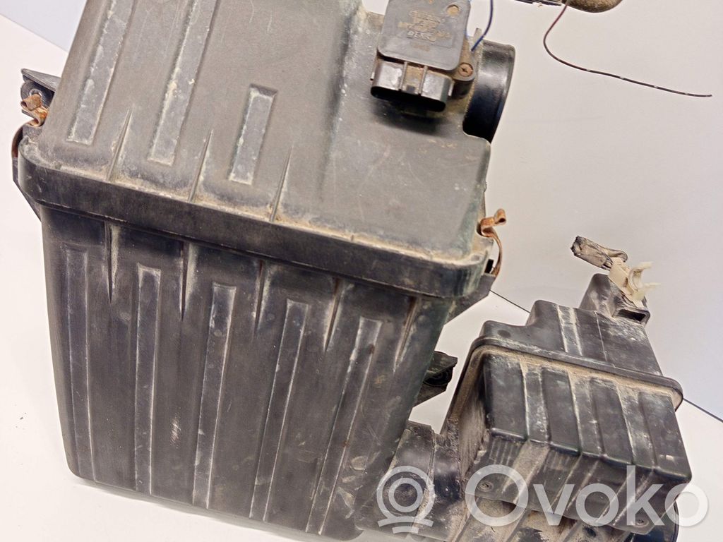 Suzuki Liana Air filter box 
