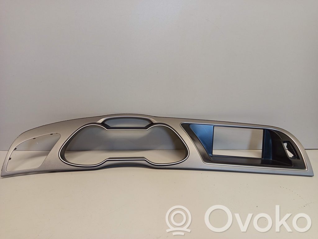 Audi A4 S4 B8 8K Paneelin lista 