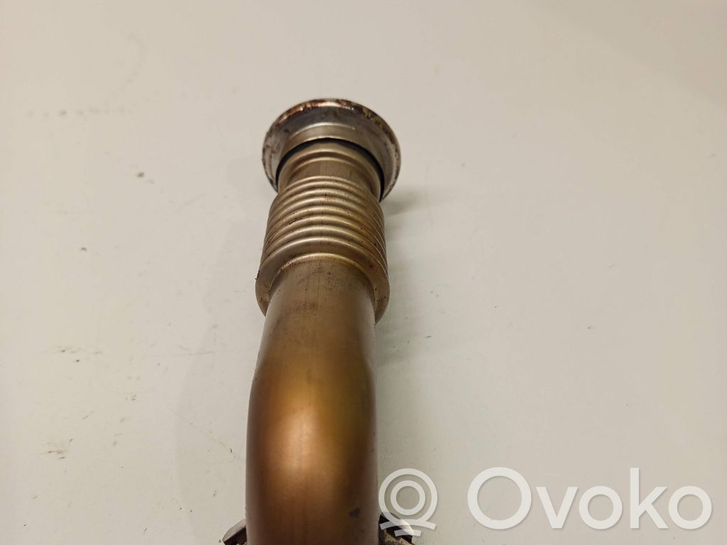 Caurulīte (-es) / šļūtene (-es)   059131525BK