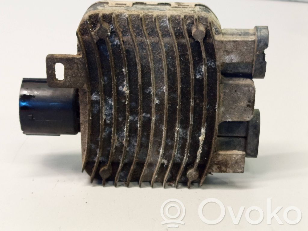 Ford Mondeo MK IV Dzesēšanas ventilatora relejs 