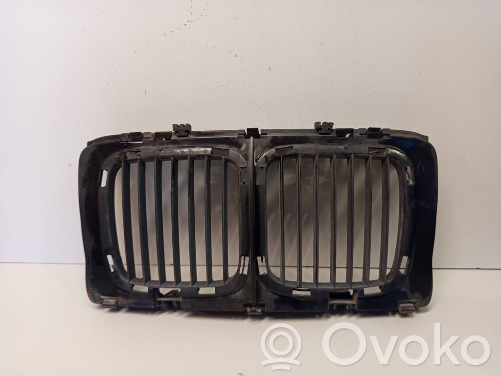 BMW 5 E34 Front grill 