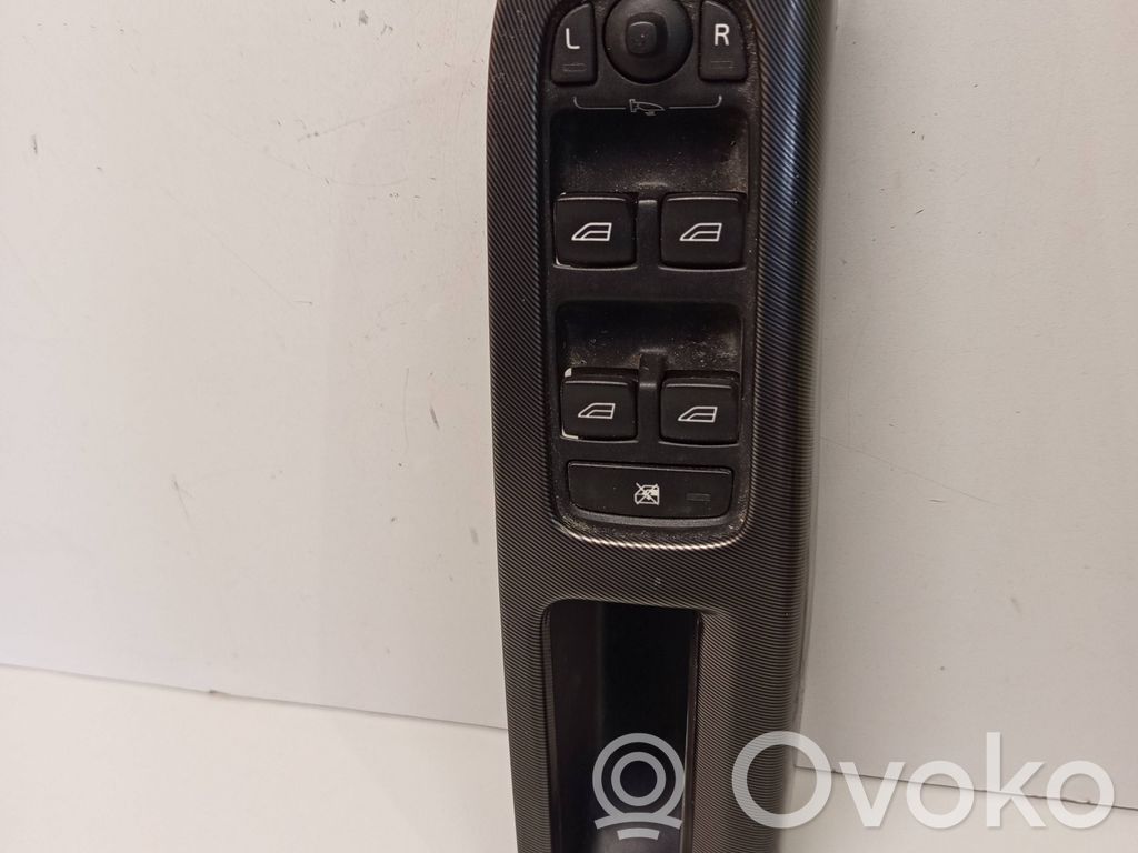 Electric window control switch   30710787,30710788,30710789,30710790