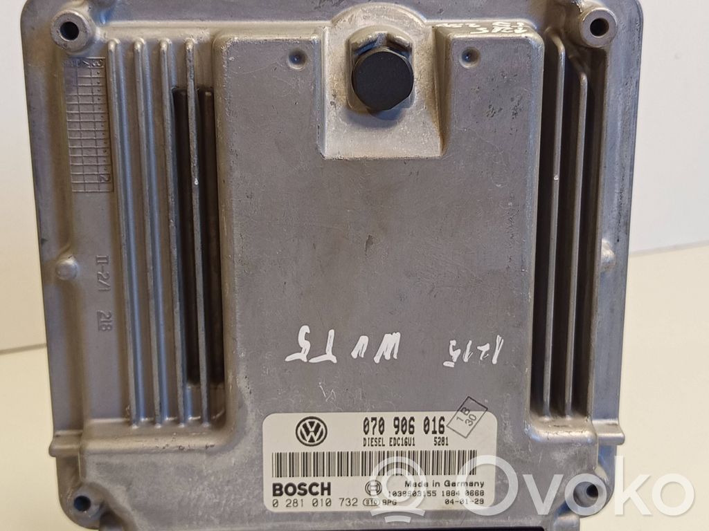 Volkswagen Transporter - Caravelle T5 Sterownik / Moduł ECU 