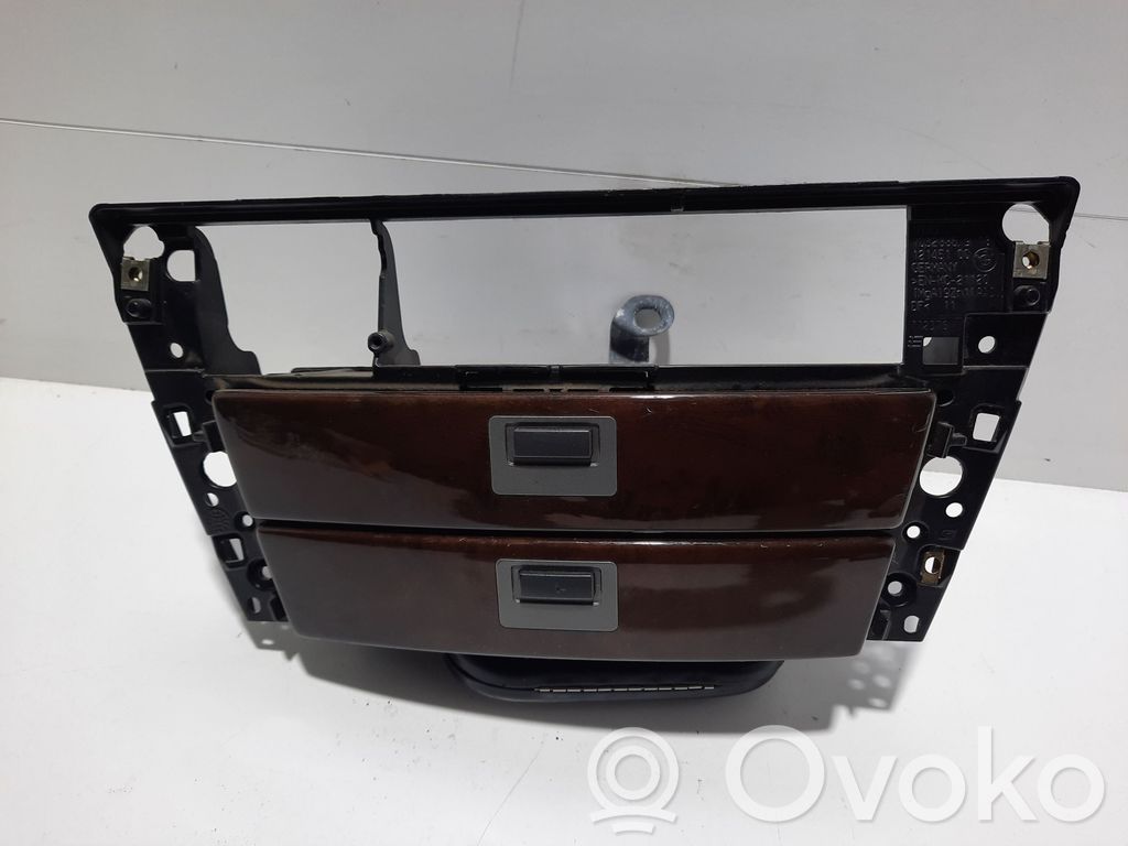 BMW 7 E65 E66 Stalčiukas 