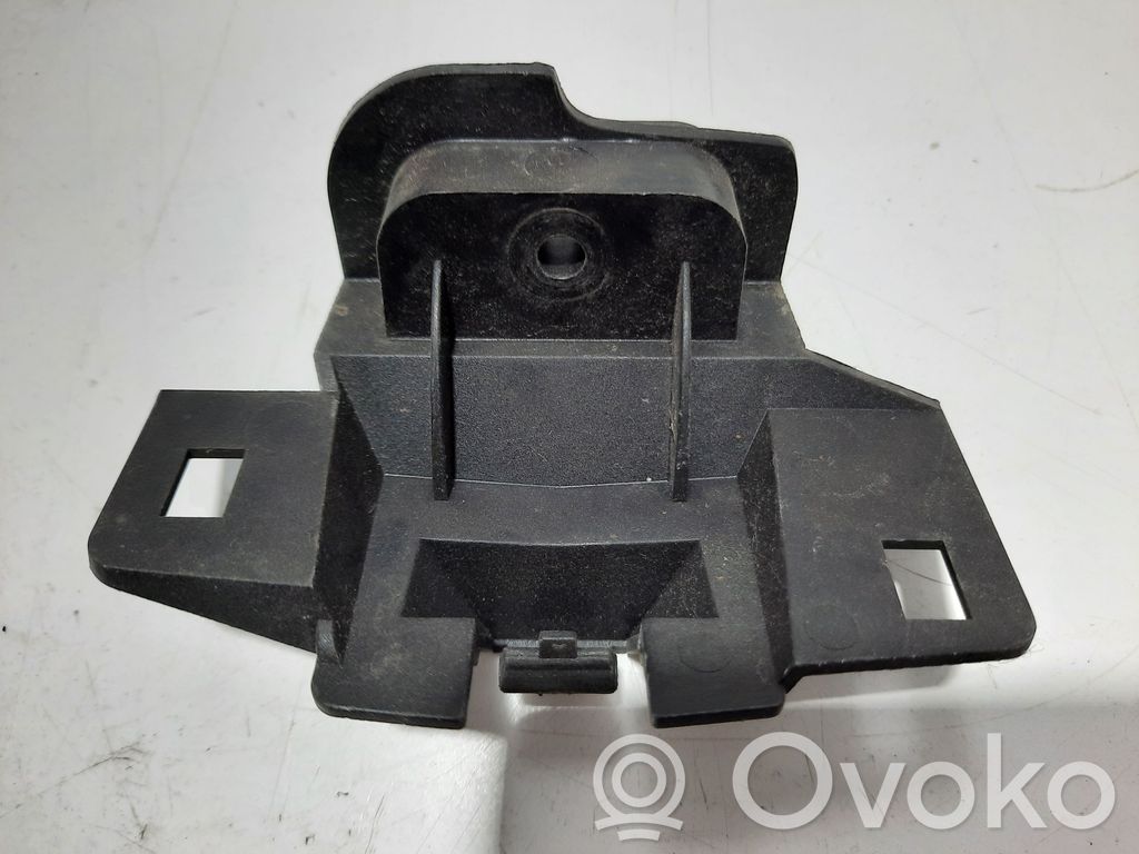 BMW 7 E65 E66 Other engine bay part 
