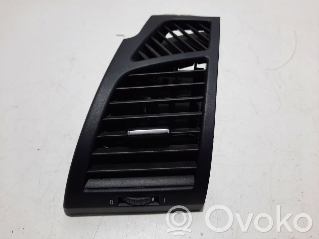 BMW 1 E81 E87 Dashboard side air vent grill/cover trim 