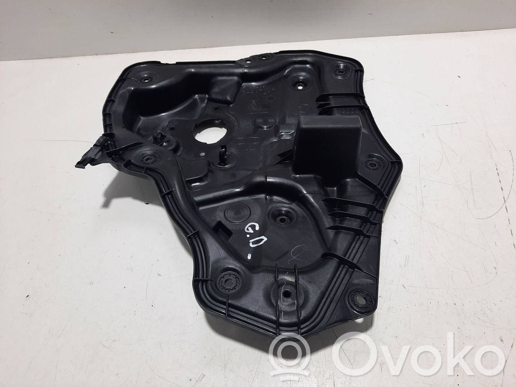 Mazda 6 Mecanismo para subir la puerta trasera sin motor 