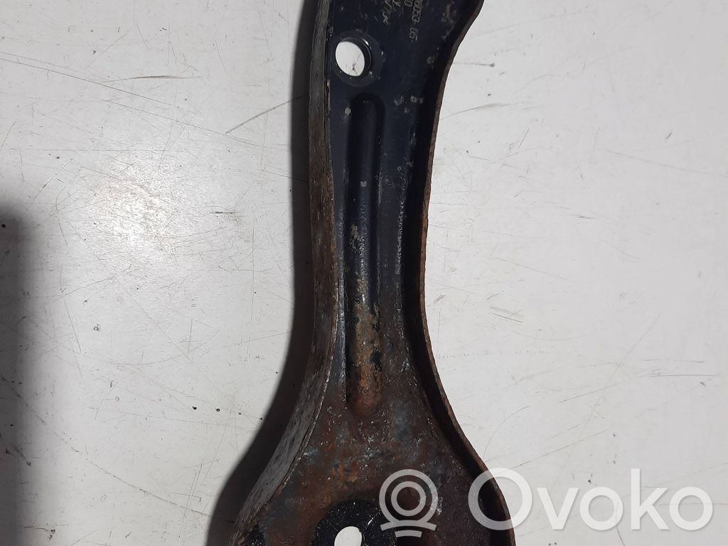 BMW 1 E81 E87 Cits aizmugures šasijas elements 