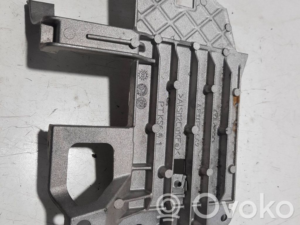Audi A6 S6 C6 4F Bracket in trunk/boot 