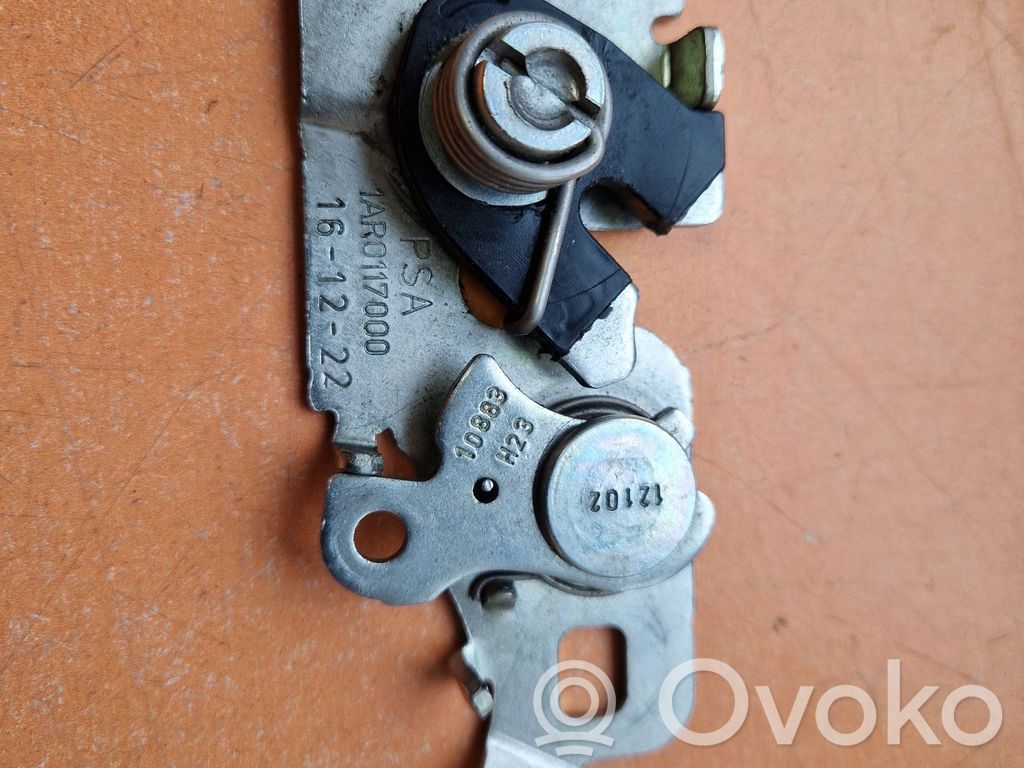 Opel Astra L Zamek pokrywy przedniej / maski silnika 