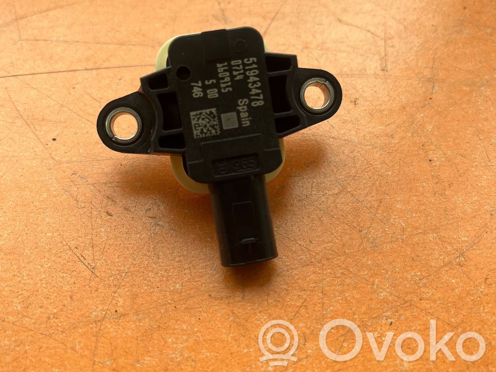Fiat 500X Airbag deployment crash/impact sensor 