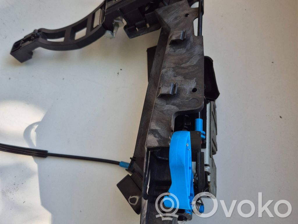 Ford Grand C-MAX Front door lock 