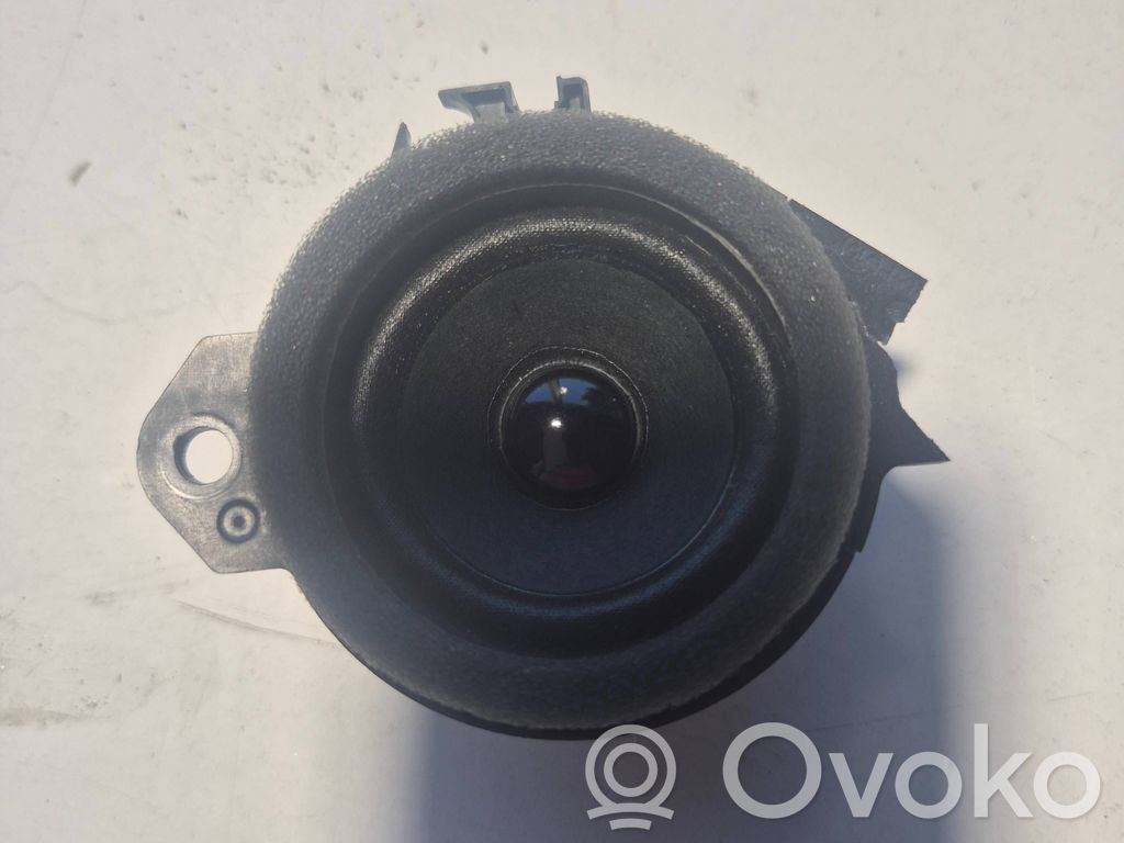 Mazda 3 High frequency speaker in the rear doors 