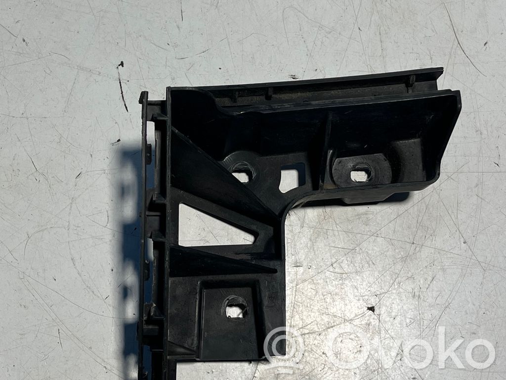 Volkswagen Touran II Uchwyt / Mocowanie zderzaka tylnego 