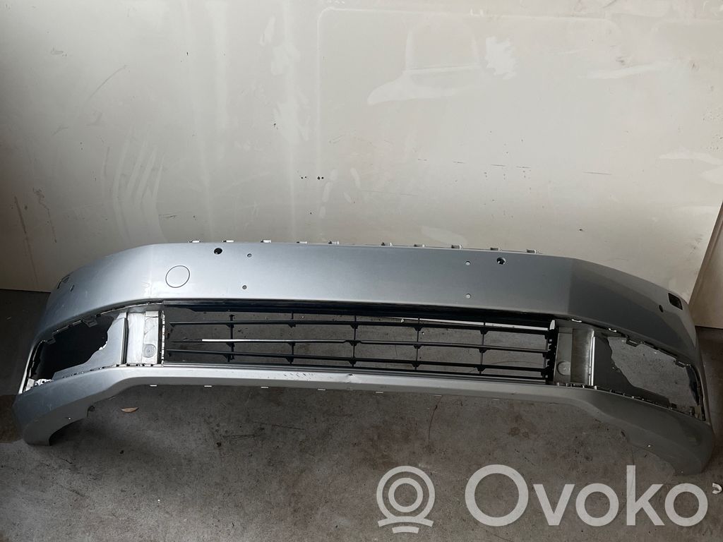 Volkswagen PASSAT CC Parachoques delantero 