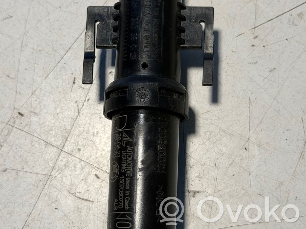 BMW 5 F10 F11 Dysza spryskiwacza lampy przedniej 