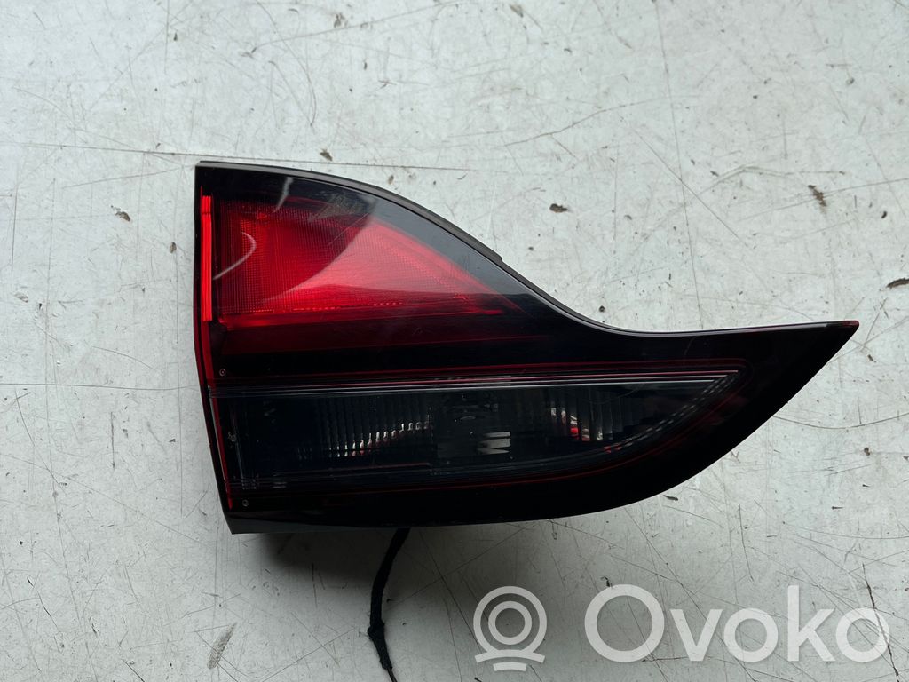 Opel Zafira C Lampă spate în capacul portbagajului 