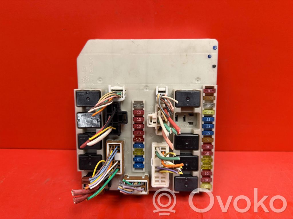Renault Clio III Fuse module 