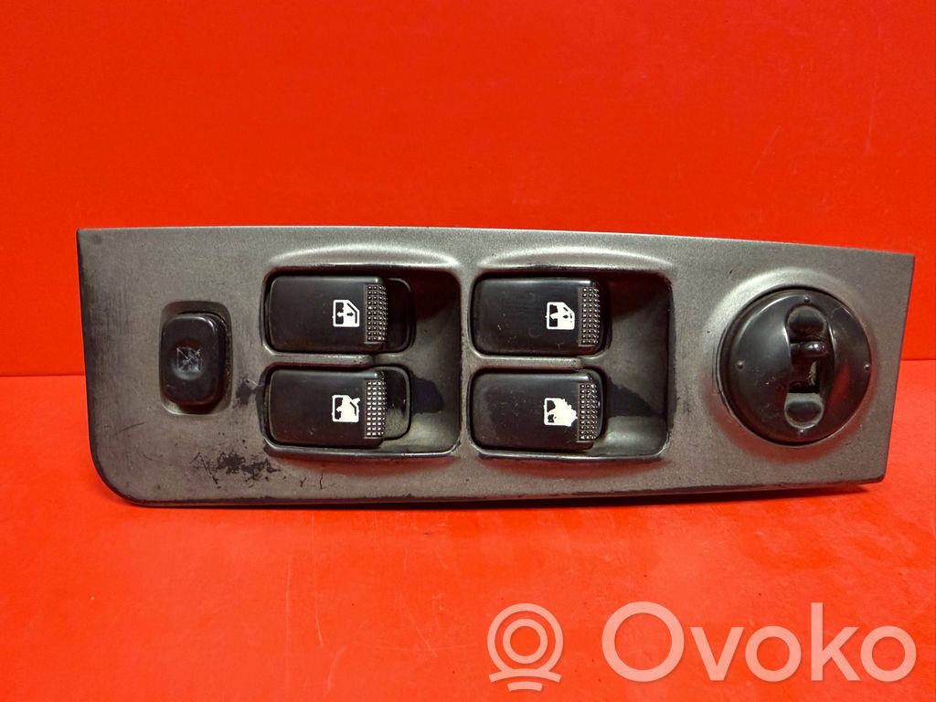 Hyundai Matrix Electric window control switch 